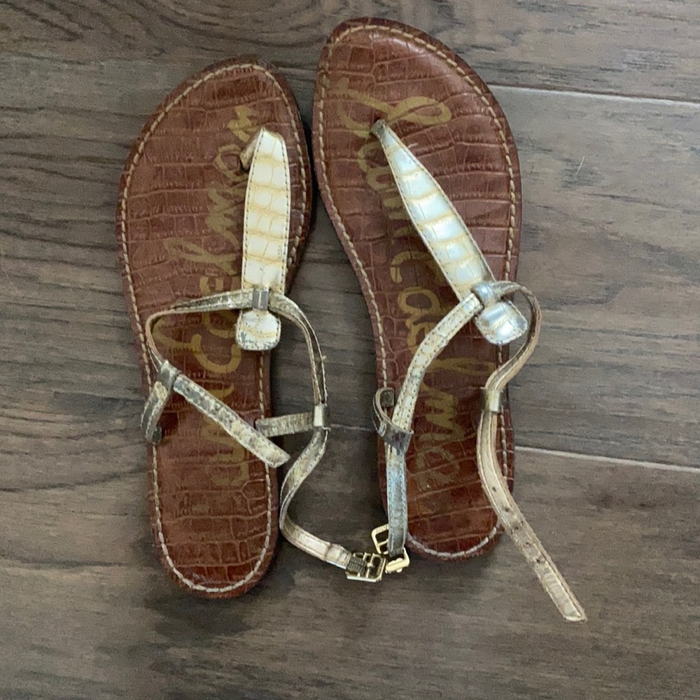 Sam E sandals size 6